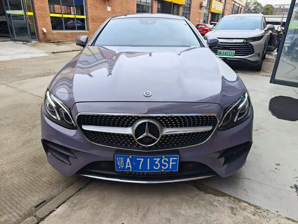 MERCEDES-BENZ E CLASS