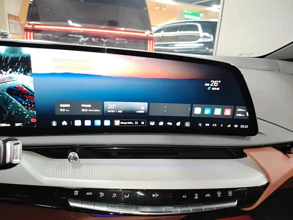 Cadillac IQ — миниатюра 13