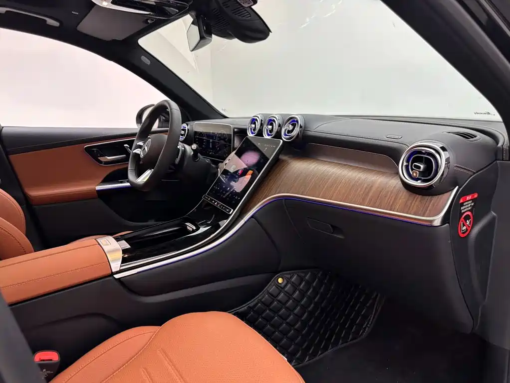 Mercedes-Benz GLC — миниатюра 11