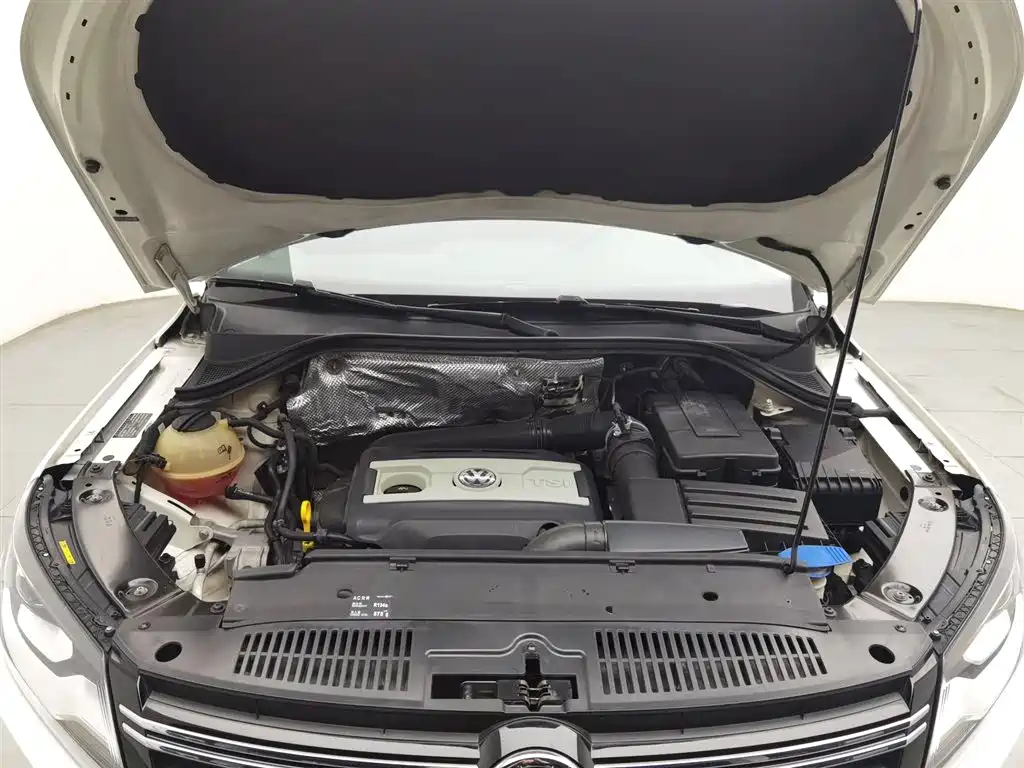 Volkswagen Tiguan 2016 300TSI AT Luxury