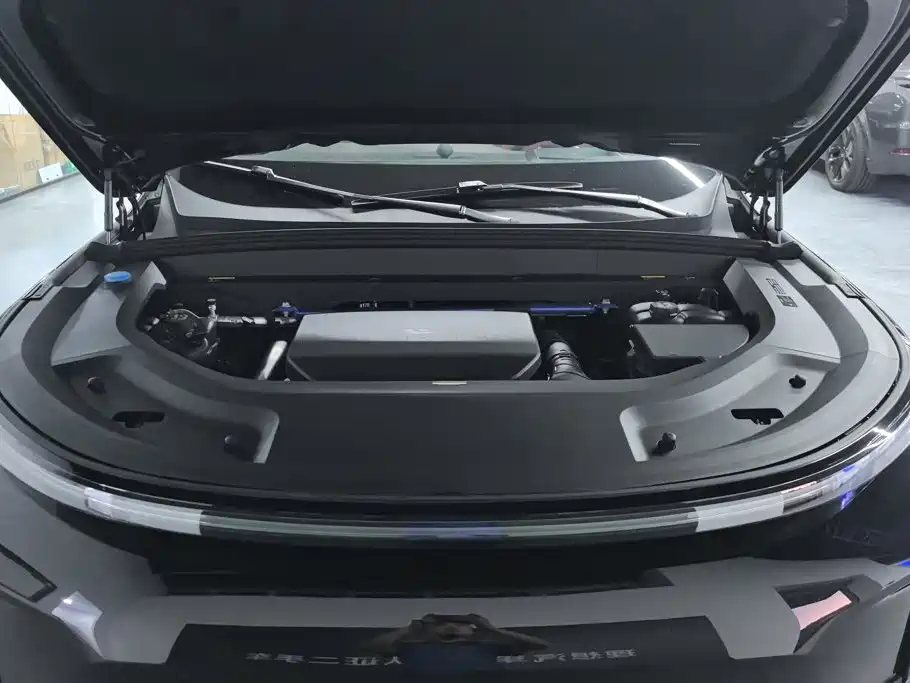 Li Auto Li L9 — миниатюра 10