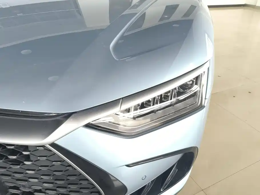 BYD Han — миниатюра 5