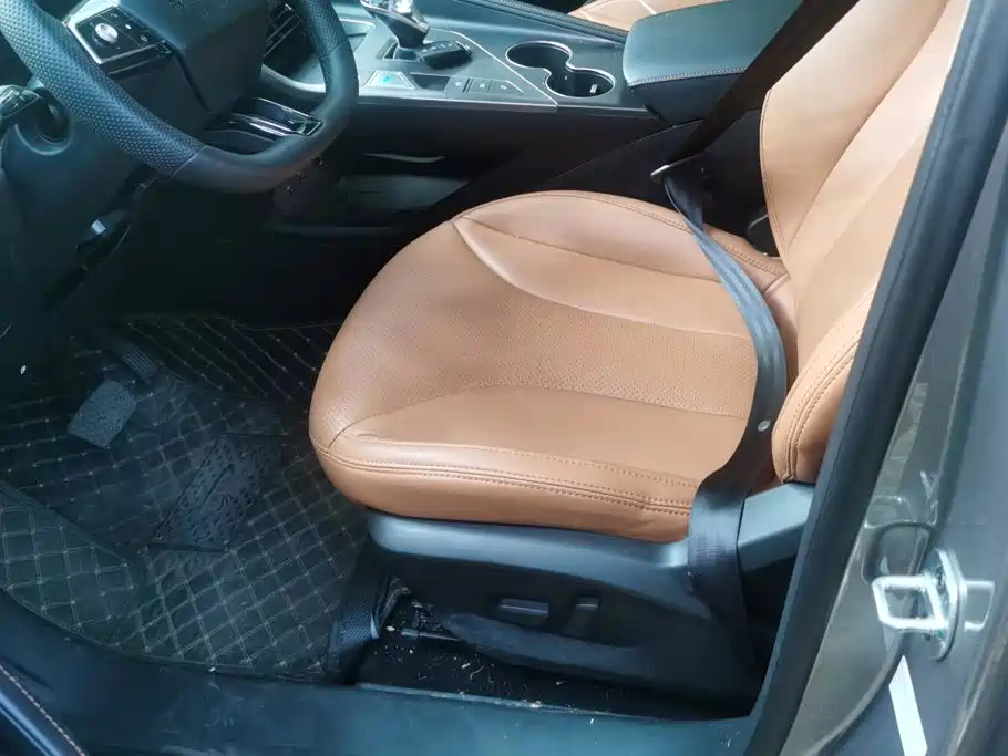 Roewe RX5 New Energy — миниатюра 9