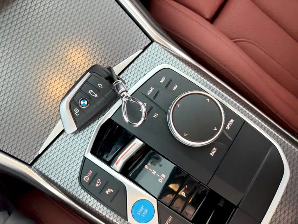 BMW i4 — миниатюра 9