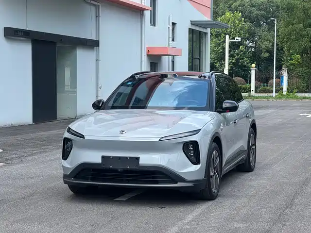 2023 Nio ES6