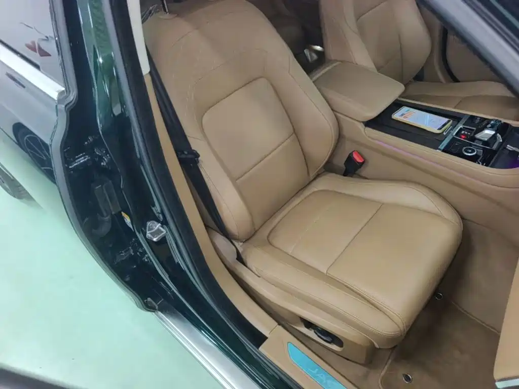 Jaguar XFL — миниатюра 25