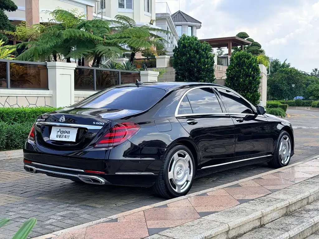 Mercedes-Benz S-Class — миниатюра 18