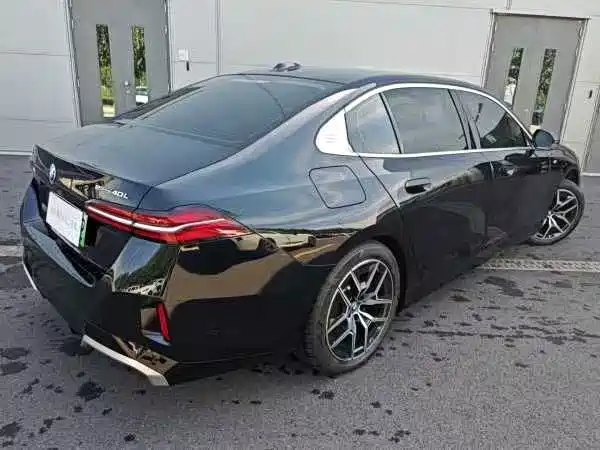 BMW i5 — миниатюра 2