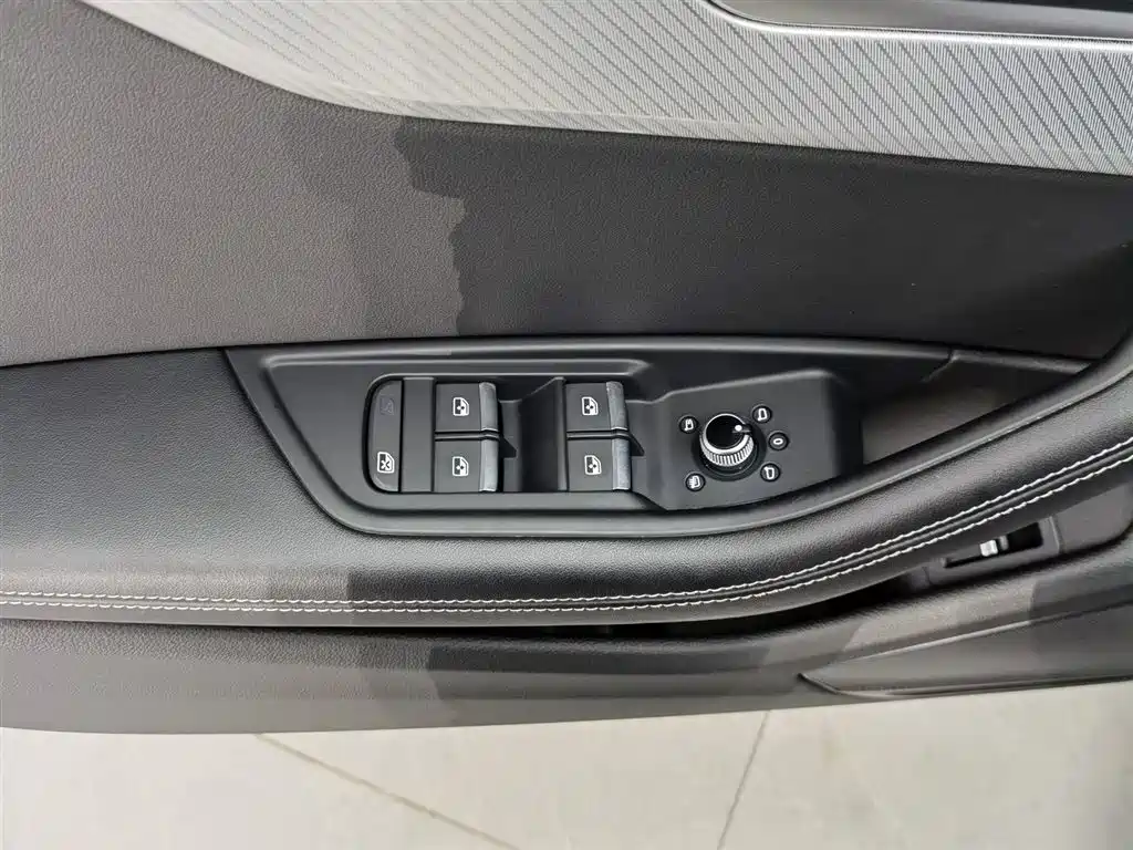 Audi A4L 2020 40 TFSI Fashion