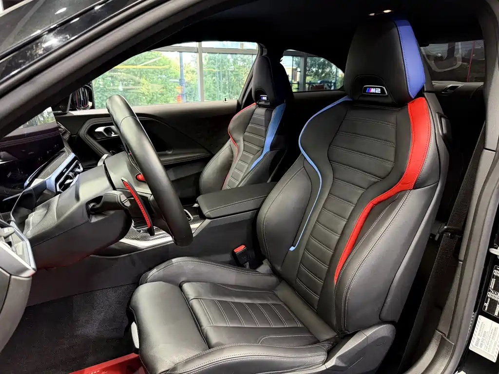 BMW M2 — миниатюра 9