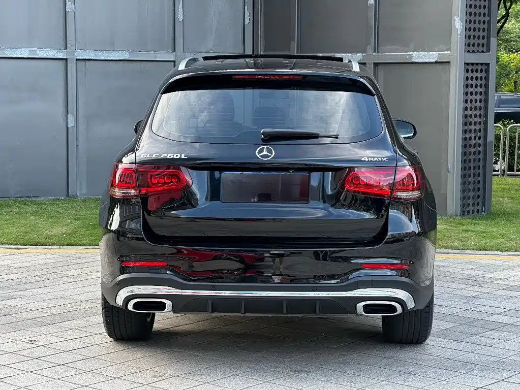 MERCEDES-BENZ GLC