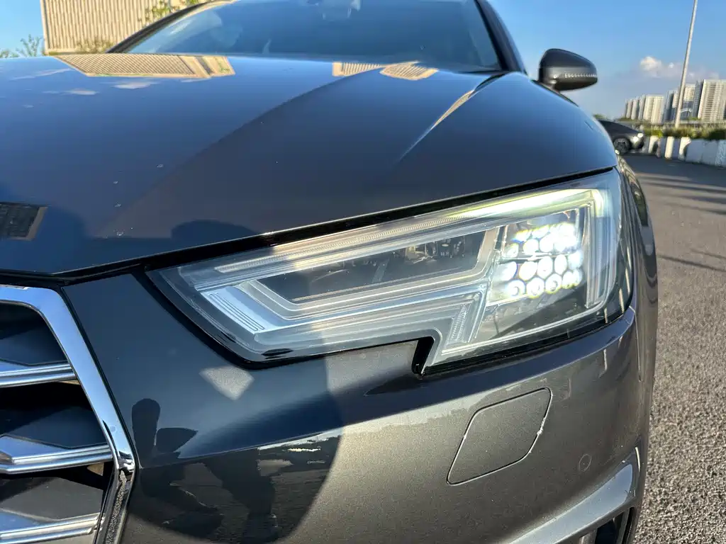 Audi A4 (Import) — миниатюра 10