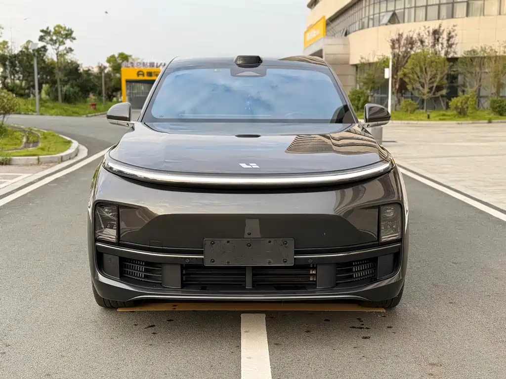 Li Auto Li L8 — миниатюра 2