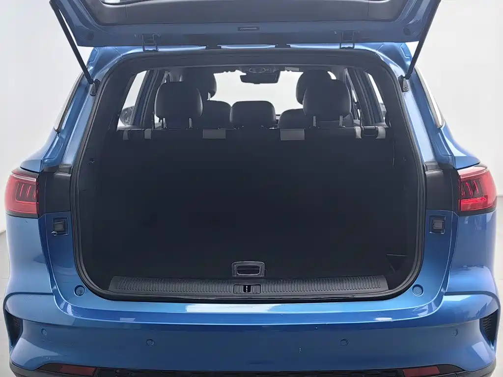 Roewe RX5 MAX — миниатюра 16