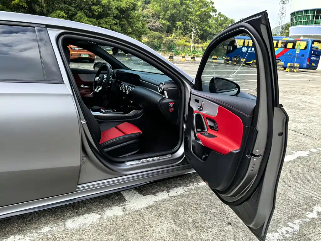 MERCEDES-BENZ A CLASS AMG