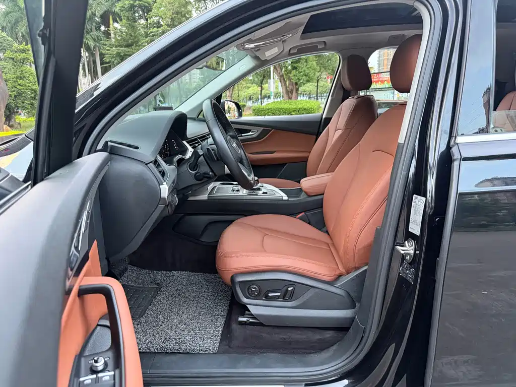 Audi Q7 — миниатюра 15