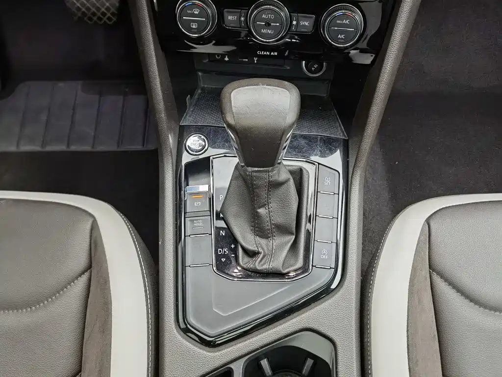 Volkswagen Tiguan L — миниатюра 13