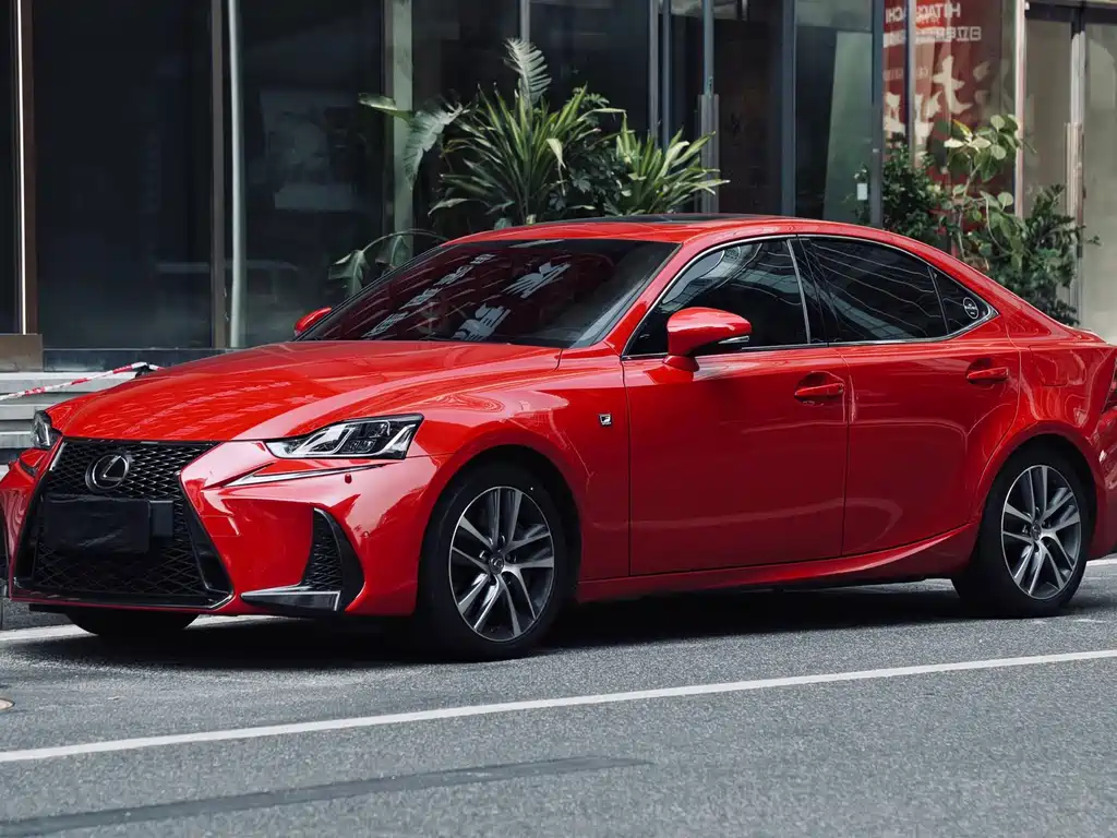 Купить Lexus IS