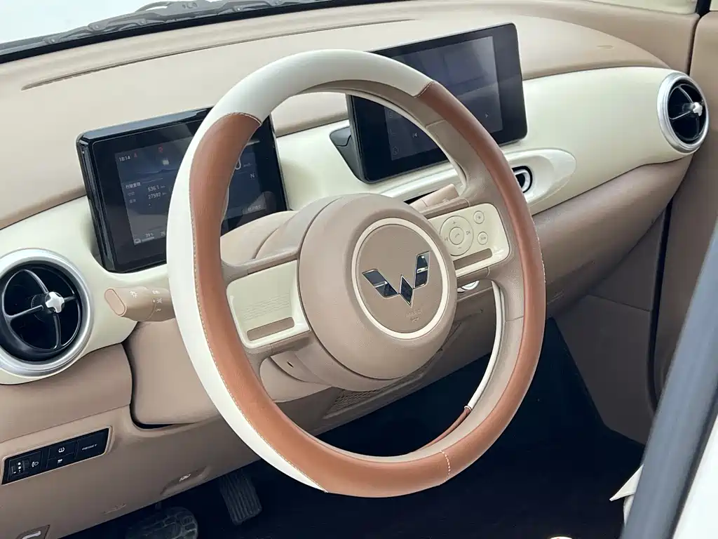 Wuling Mini EV MINIEV 2025 Premium +