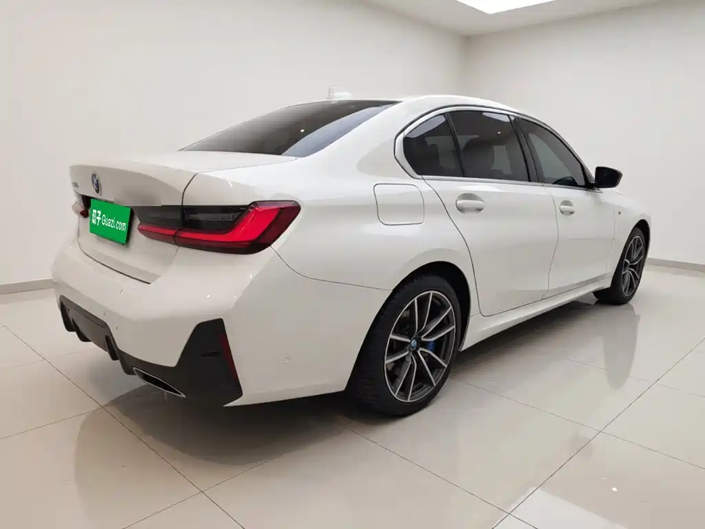 BMW 3 Series — миниатюра 4