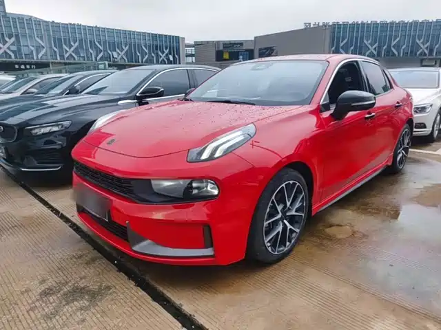 2020 Lynk & Co 03