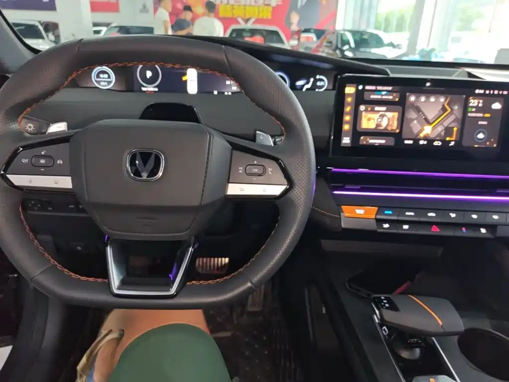 Changan UNI-V — миниатюра 10