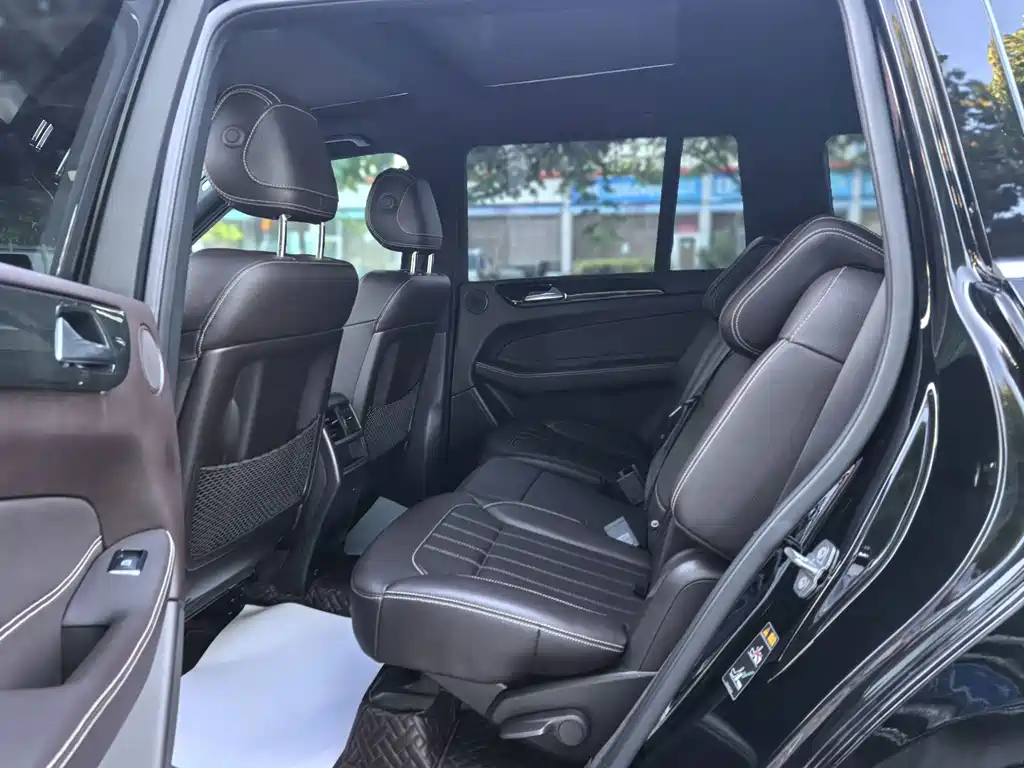 Mercedes-Benz GLS — миниатюра 10