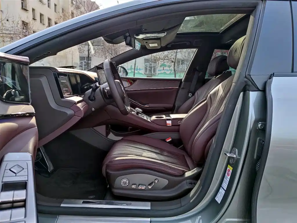 Denza Z9GT 2024 1100 Ultra