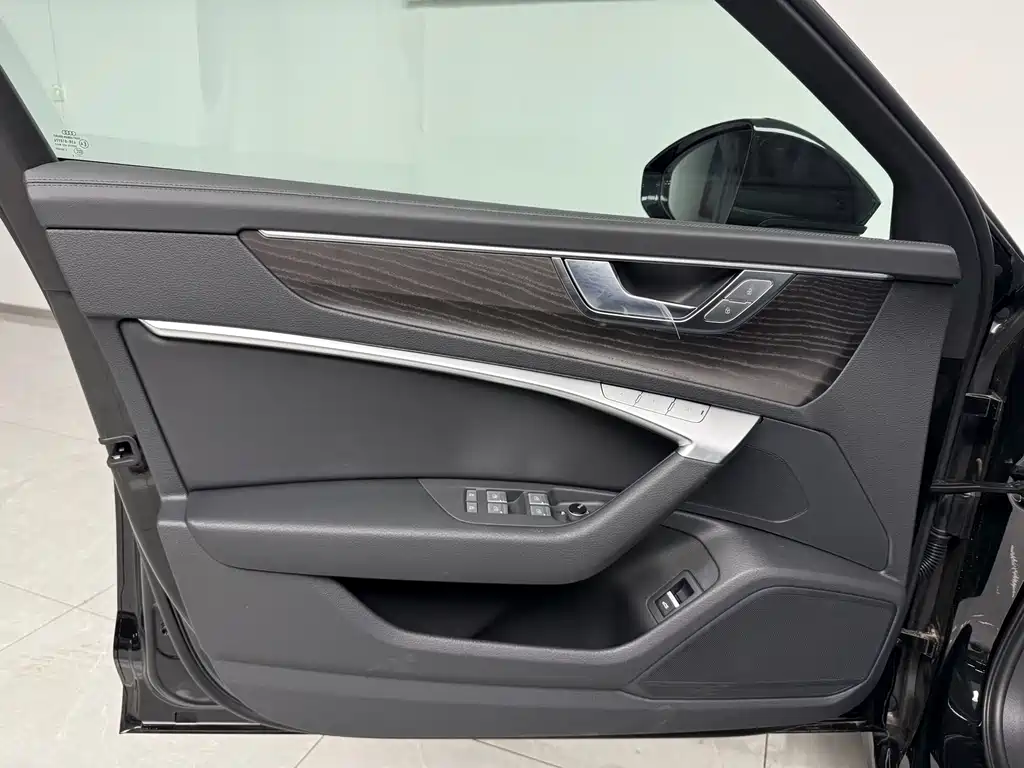 Audi A6L — миниатюра 11