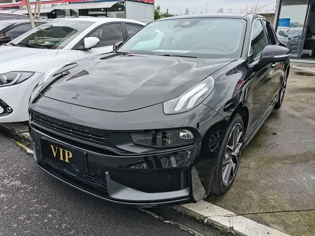 Купить Lynk & Co 03