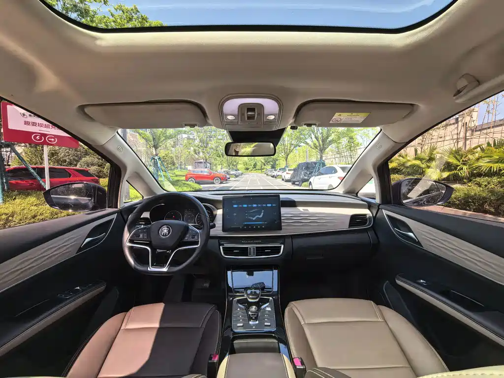 BYD MAX New Energy — миниатюра 11