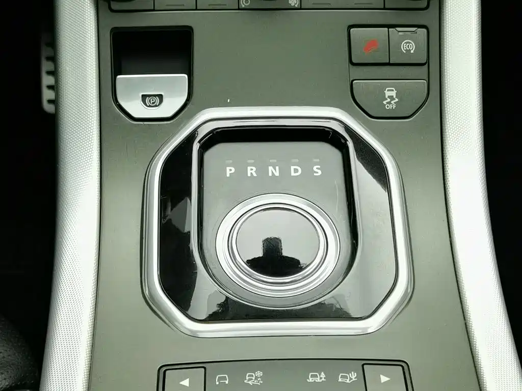 Land Rover Evoque (Import) — миниатюра 13