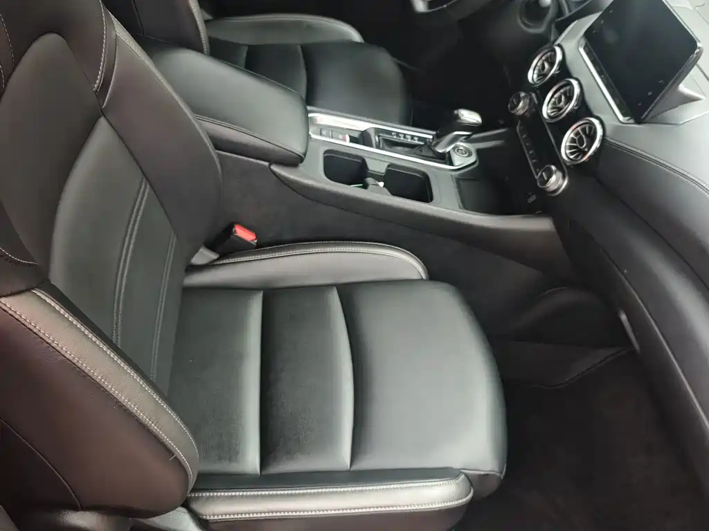 Nissan Sylphy — миниатюра 8