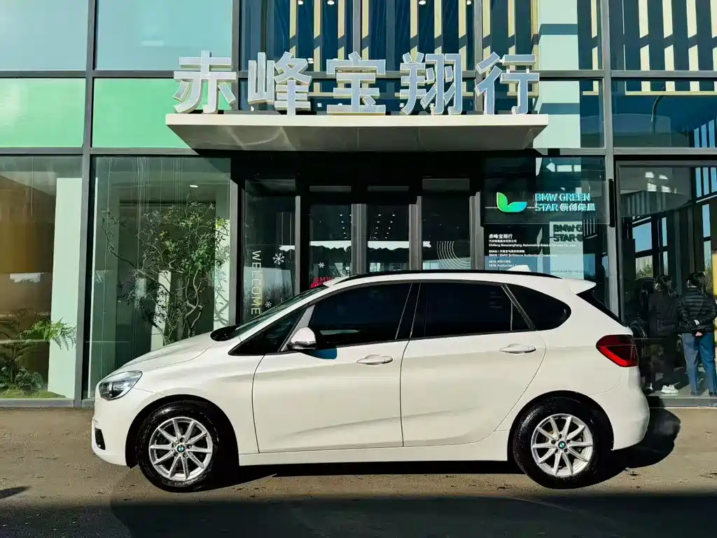 BMW 2 SERIES STATION WAGON