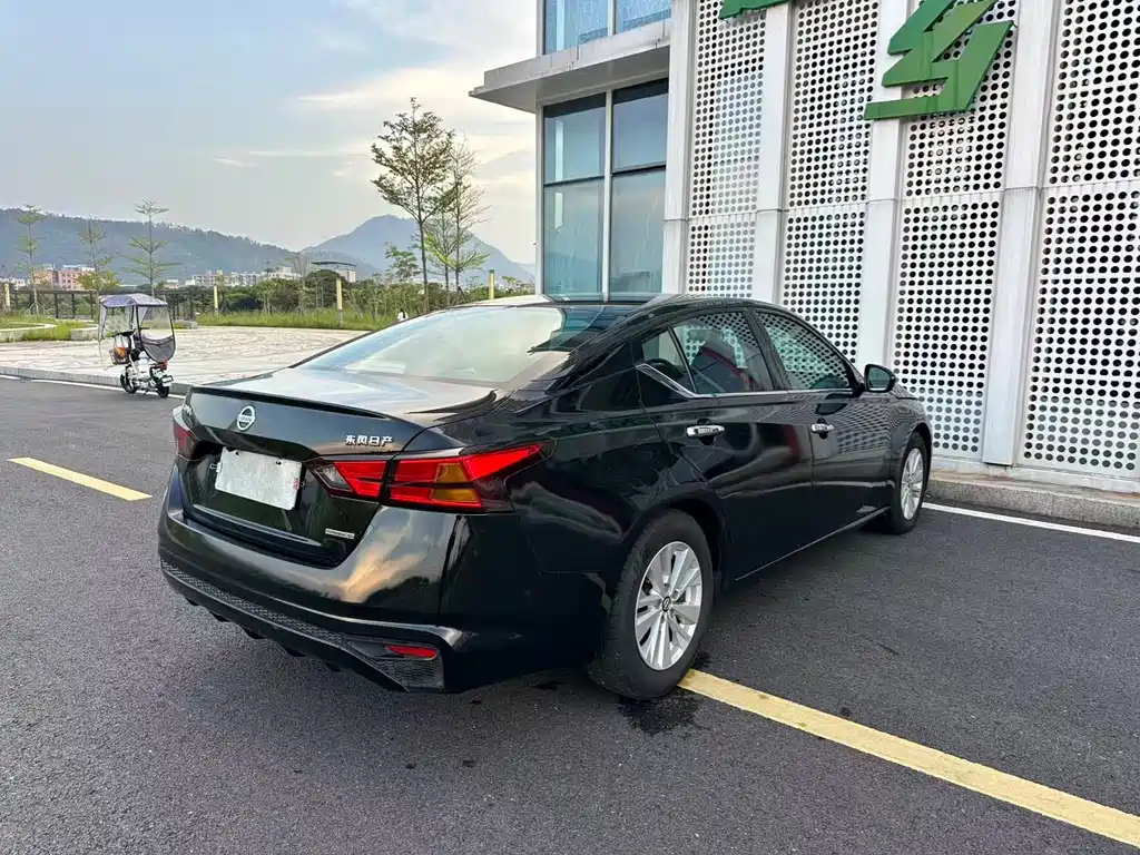 Nissan Teana - фото 28