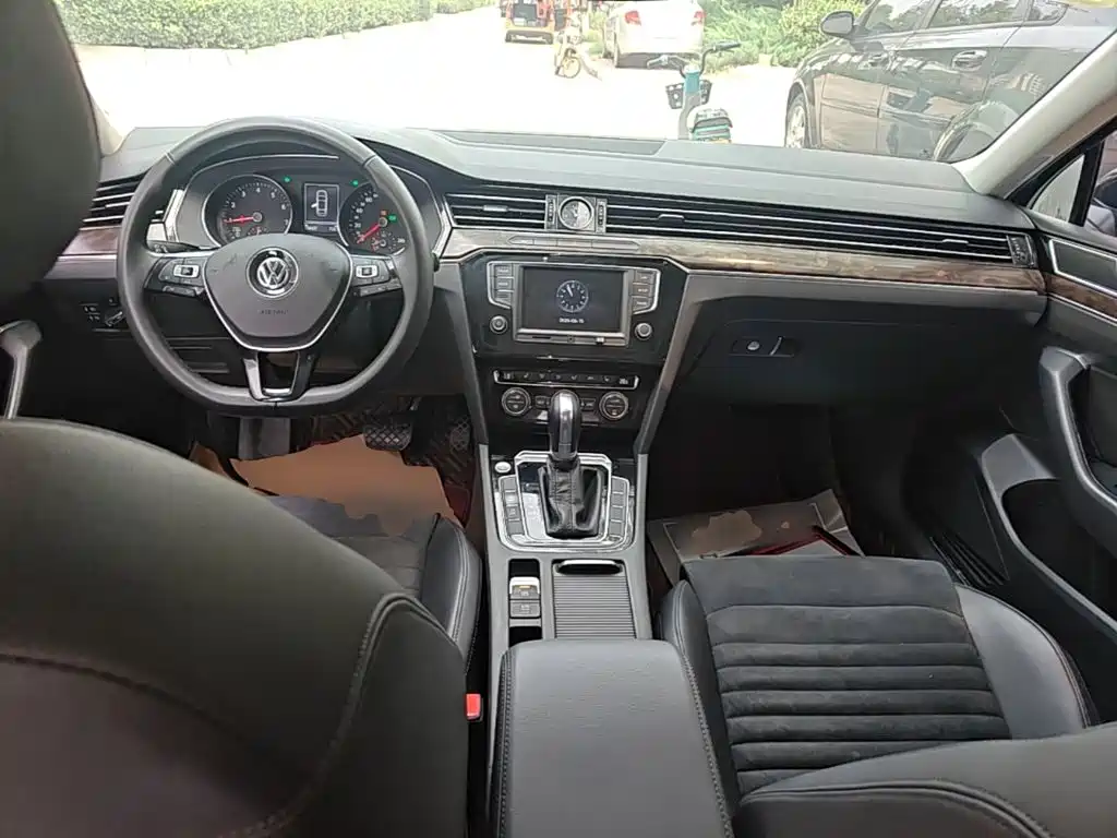 Volkswagen Magotan 2017 330TSI DSG Luxury