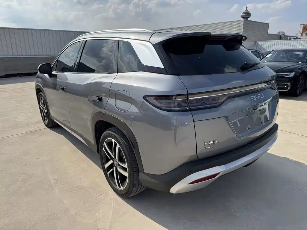 BYD L DM-i — миниатюра 8