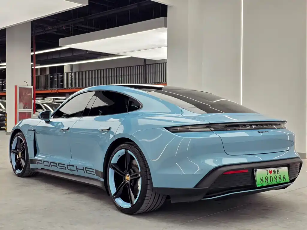 Porsche Taycan — миниатюра 9
