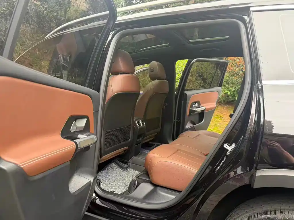 Mercedes-Benz GLB 2024 GLB 220