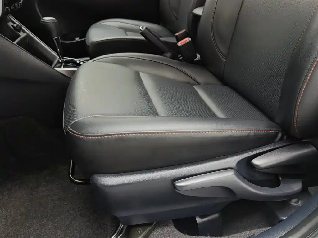 TOYOTA YARIS L ZHIXUAN