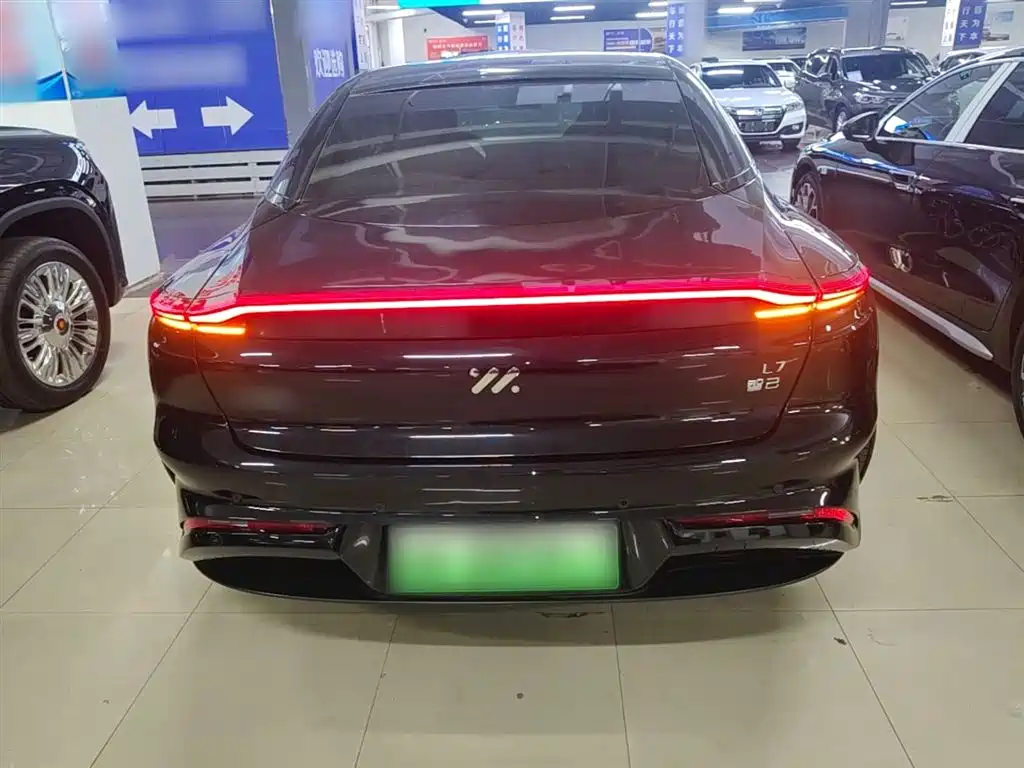 IM Motors L7 2022 Dynamic