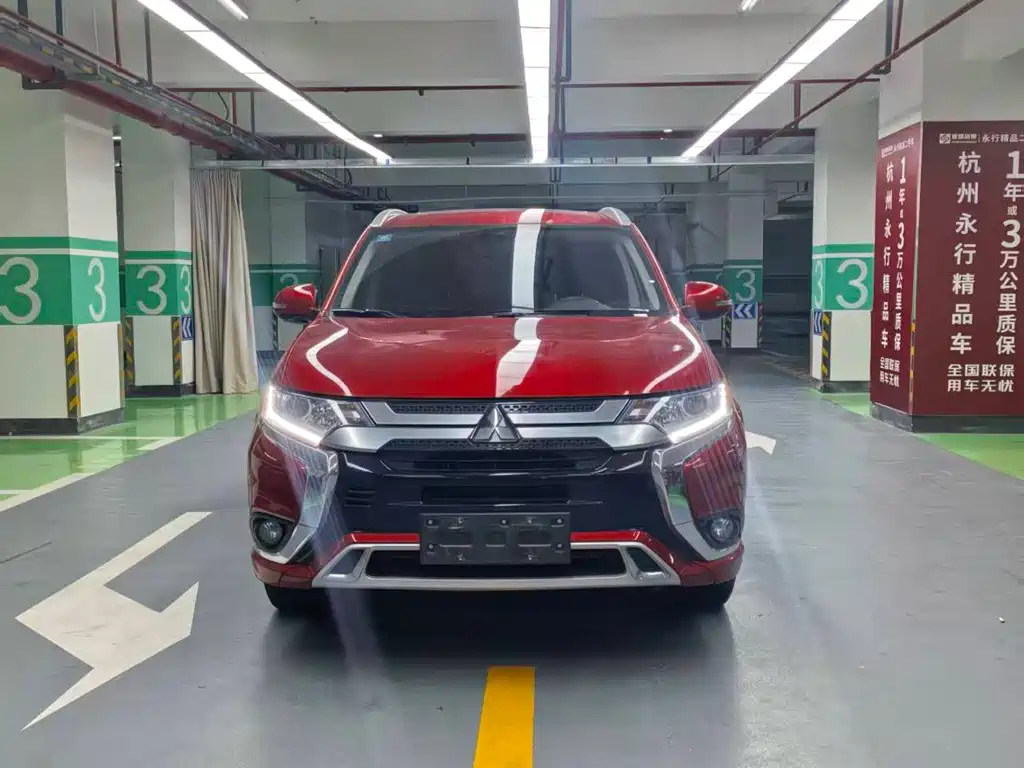 MITSUBISHI OUTLANDER