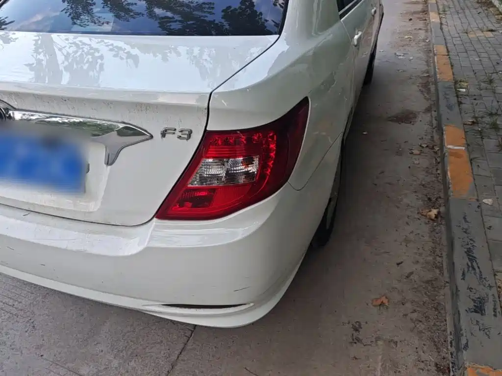 BYD F3 — миниатюра 8