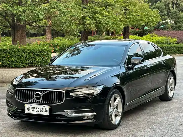VOLVO  S90 2020