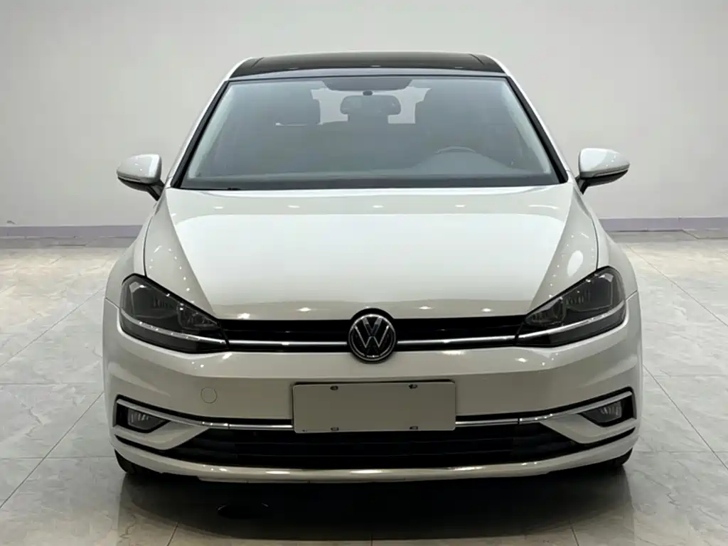 Купить Volkswagen Golf