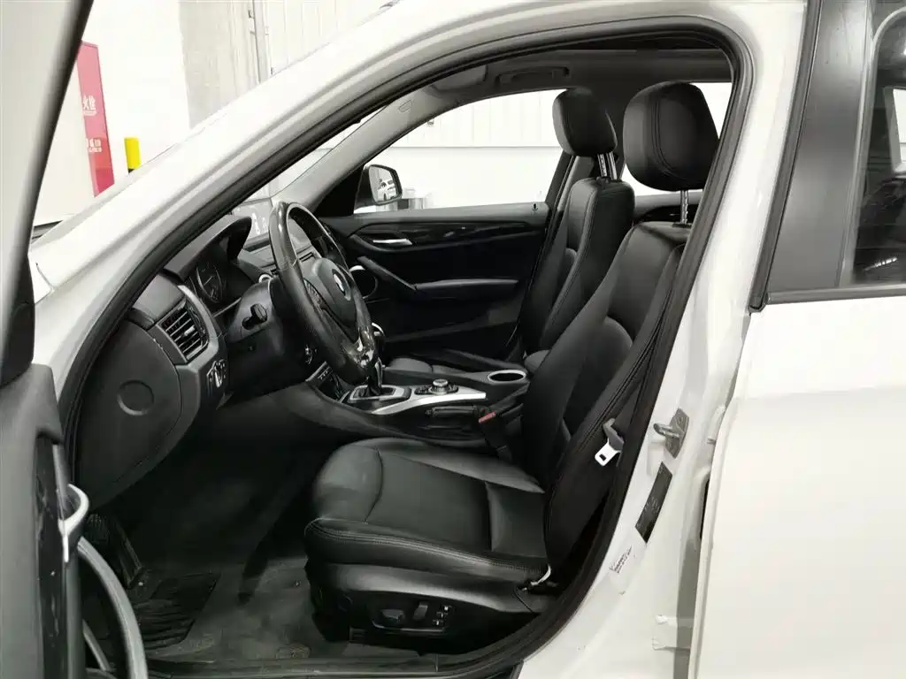 BMW X1 2015 sDrive18i Fashion