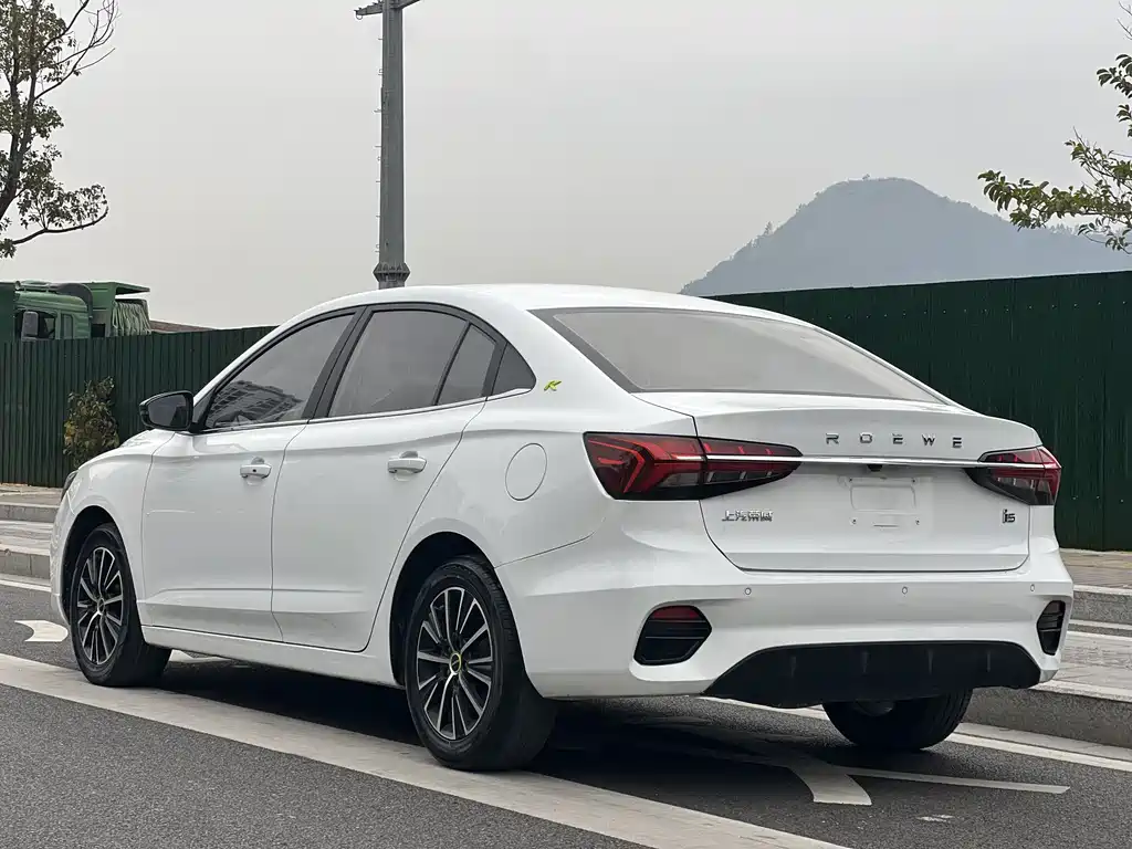 ROEWE I5