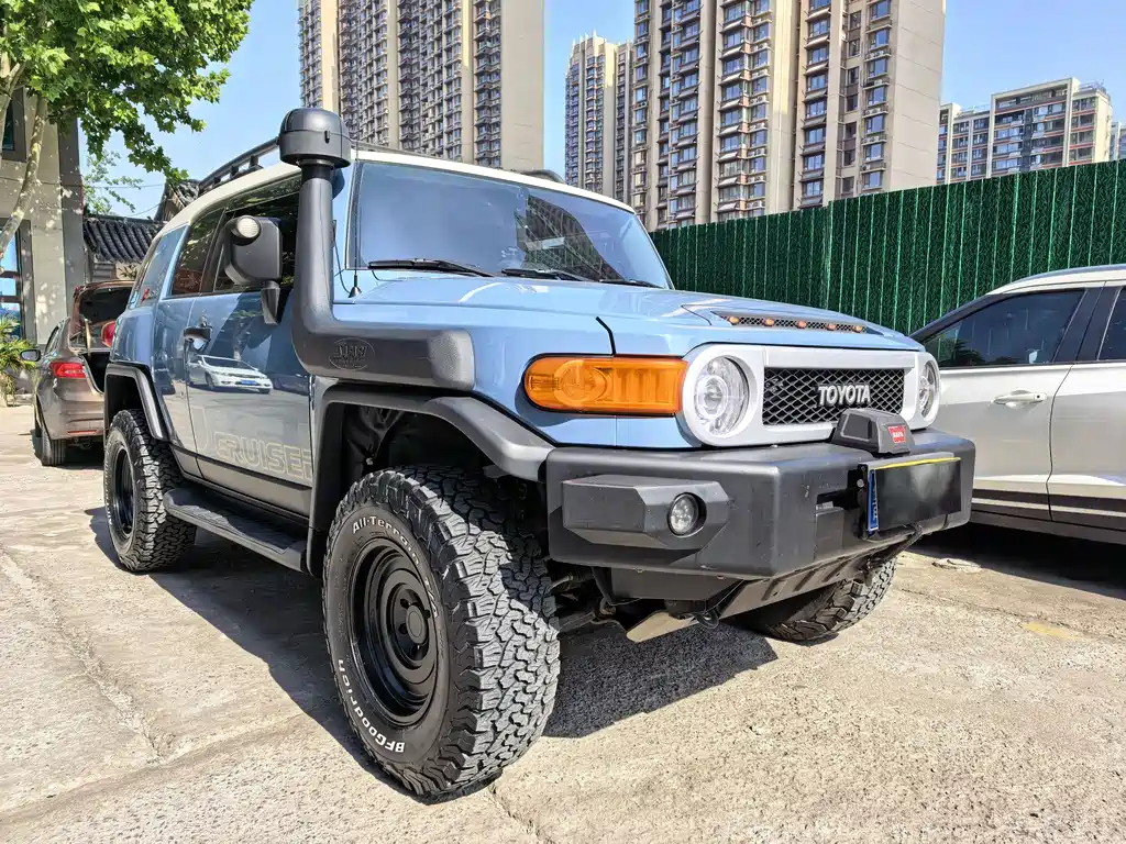 Toyota FJ Cruiser FJ 2020 4.0L AT