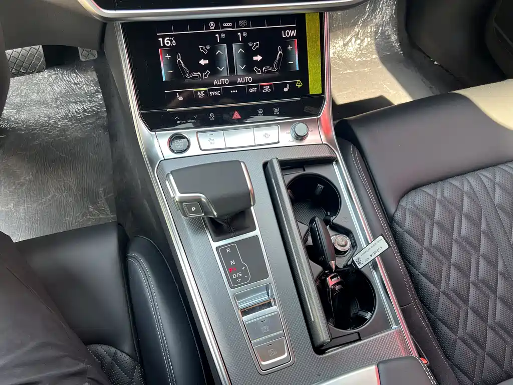 Audi A6L 2025 45 TFSI