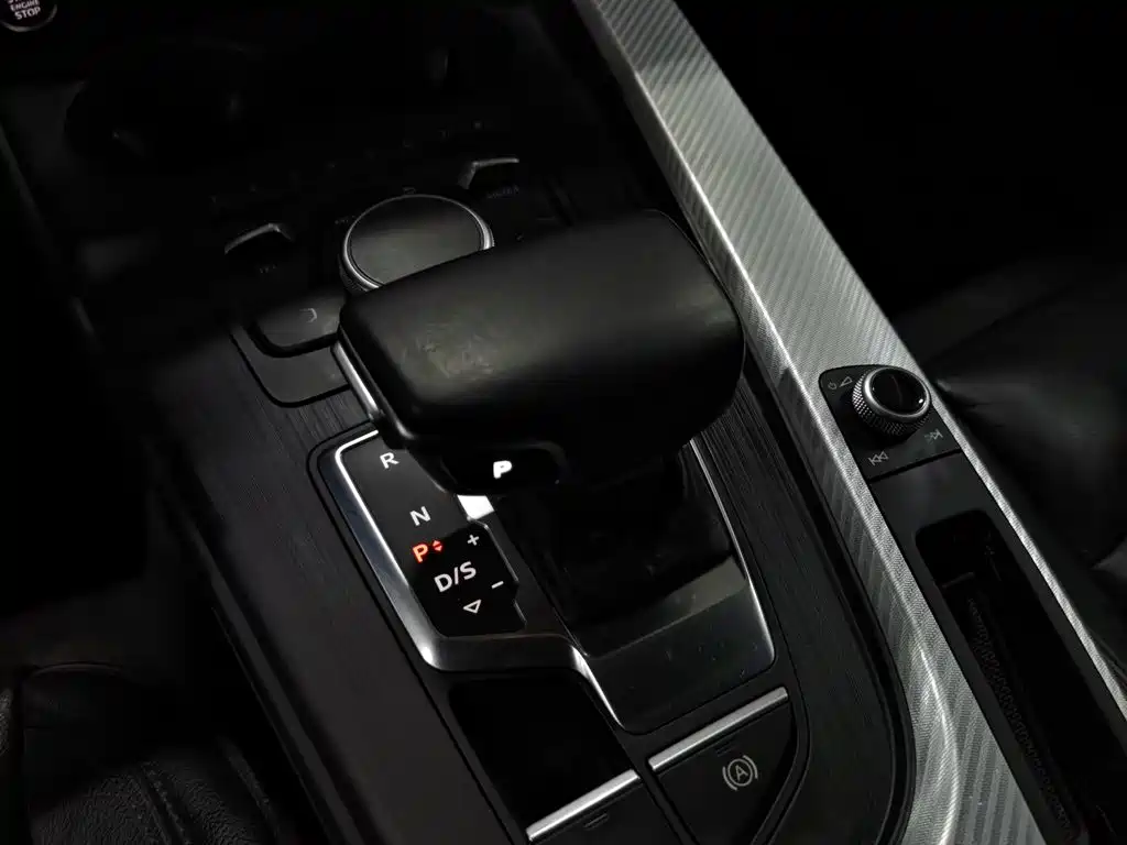Audi A4L — миниатюра 13